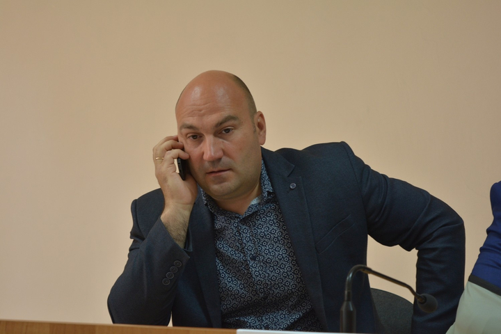 Зампред и министр в одном флаконе: главу саратовского минстроя Сергея Соколова требовали выгнать, но вместо этого повысили