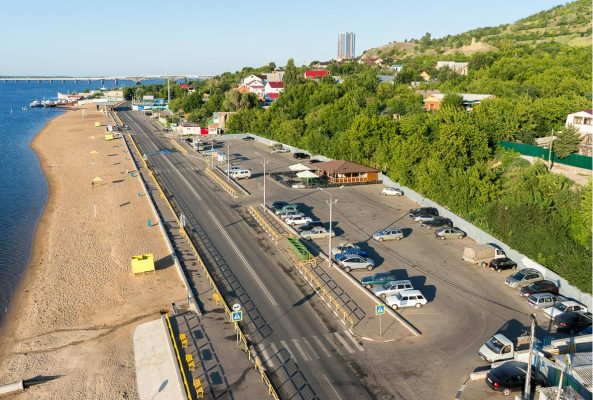 Шпунт, газон и ФСИН-подрядчик - что сделают с набережной в саратовском Затоне за 2 млрд рублей и кто бенефициар проекта