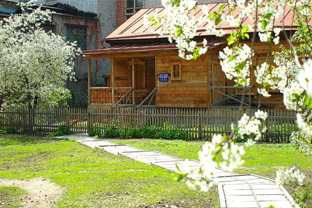 Друзья саратовского Фонда капремонта восстановят усадьбу Борисова-Мусатова, за научную библиотеку дерутся 2 реставратора
